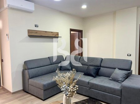 Appartamento 1+1 in Affitto a Globe | Via Kavaja | Di fronte a Delijorgji | 4° Piano | 700 €/Mese