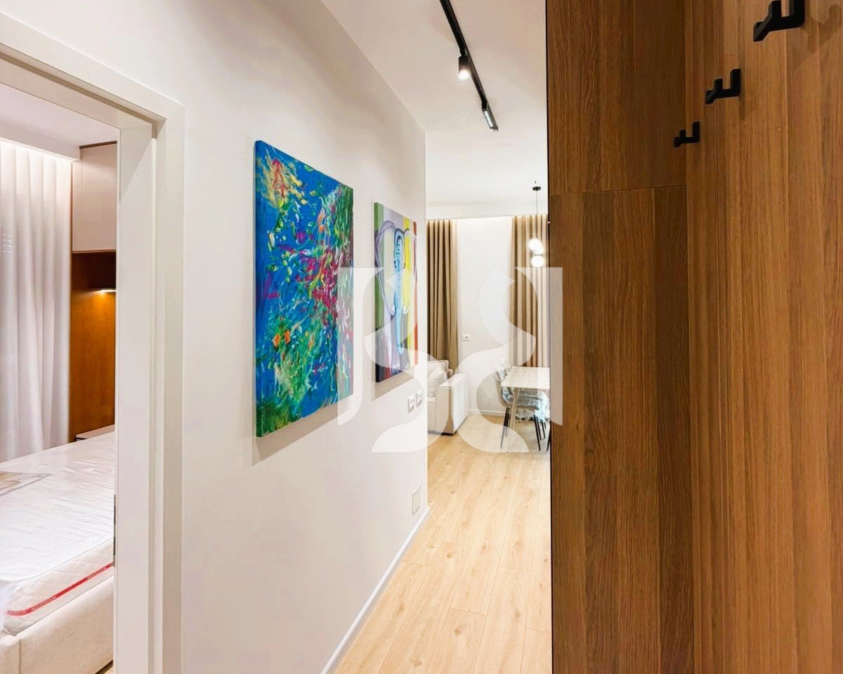APARTAMENT 1+1 ME QIRA NE KOMPLEKSIN KADIU
