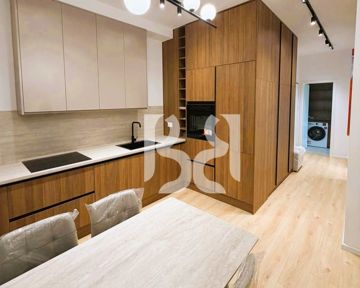 APARTAMENT 1+1 ME QIRA NE KOMPLEKSIN KADIU
