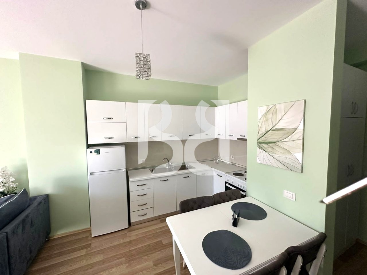 Apartament me Qira pranë Toptanit | 66 m² | Kati 3 | Pallat i Ri me 2 Ashensorë | 700 € Neto