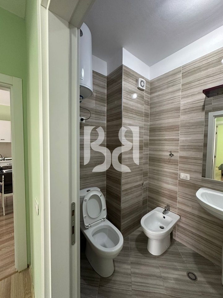 Apartament me Qira pranë Toptanit | 66 m² | Kati 3 | Pallat i Ri me 2 Ashensorë | 700 € Neto