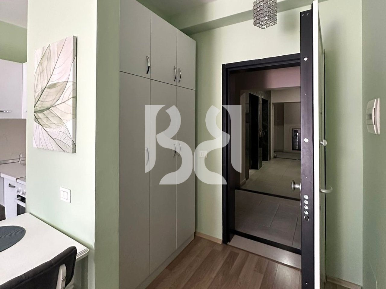 Apartament me Qira pranë Toptanit | 66 m² | Kati 3 | Pallat i Ri me 2 Ashensorë | 700 € Neto