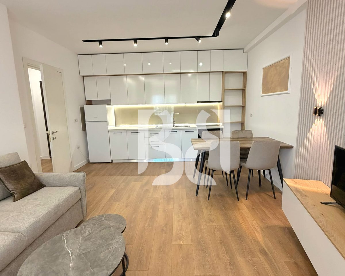 APARTAMENT PËR SHITJE 1+1 TEK KONVIKTET E INXHINIERISË SË NDËRTIMIT, TIRANË