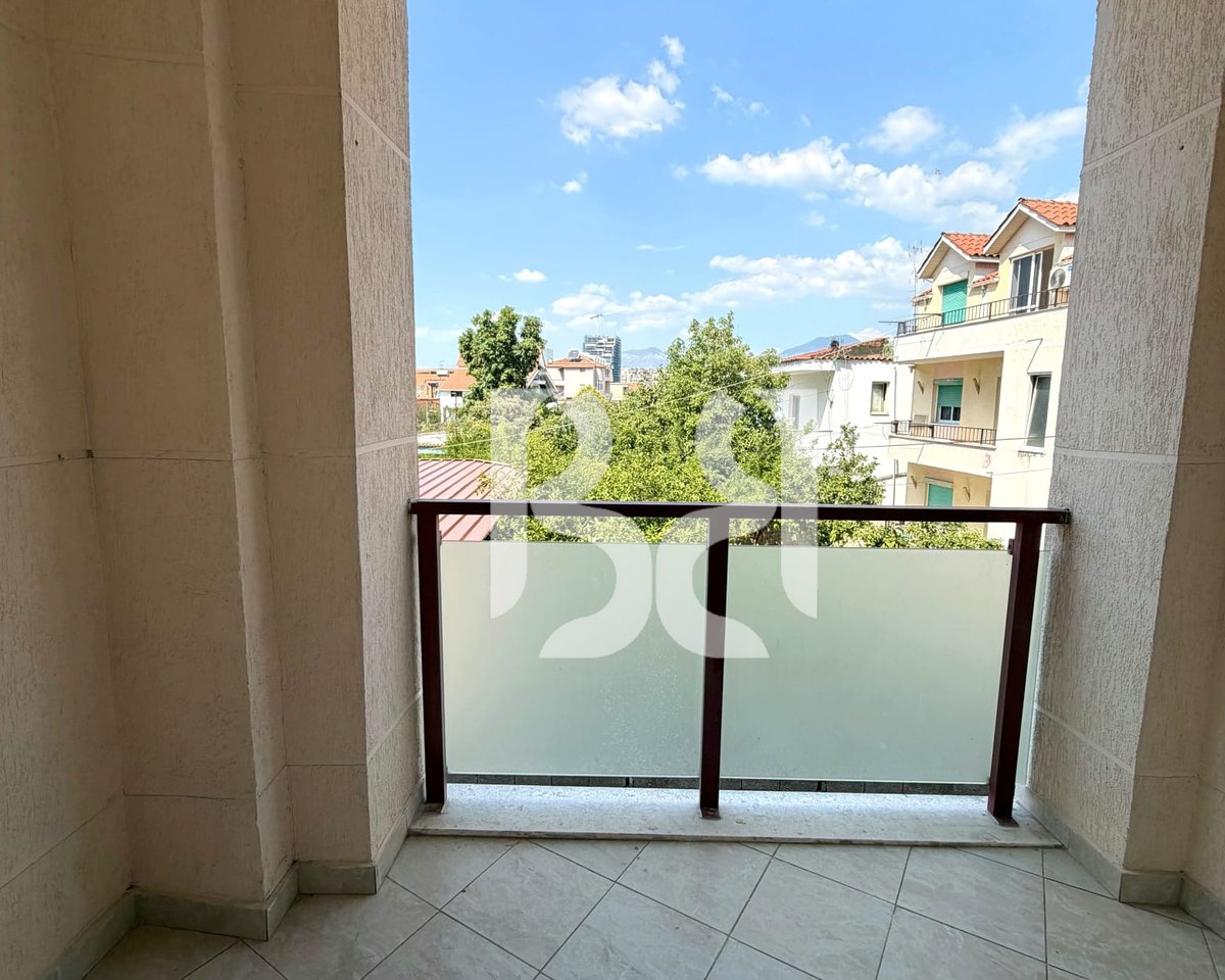 APARTAMENT PËR SHITJE 1+1 TEK KONVIKTET E INXHINIERISË SË NDËRTIMIT, TIRANË
