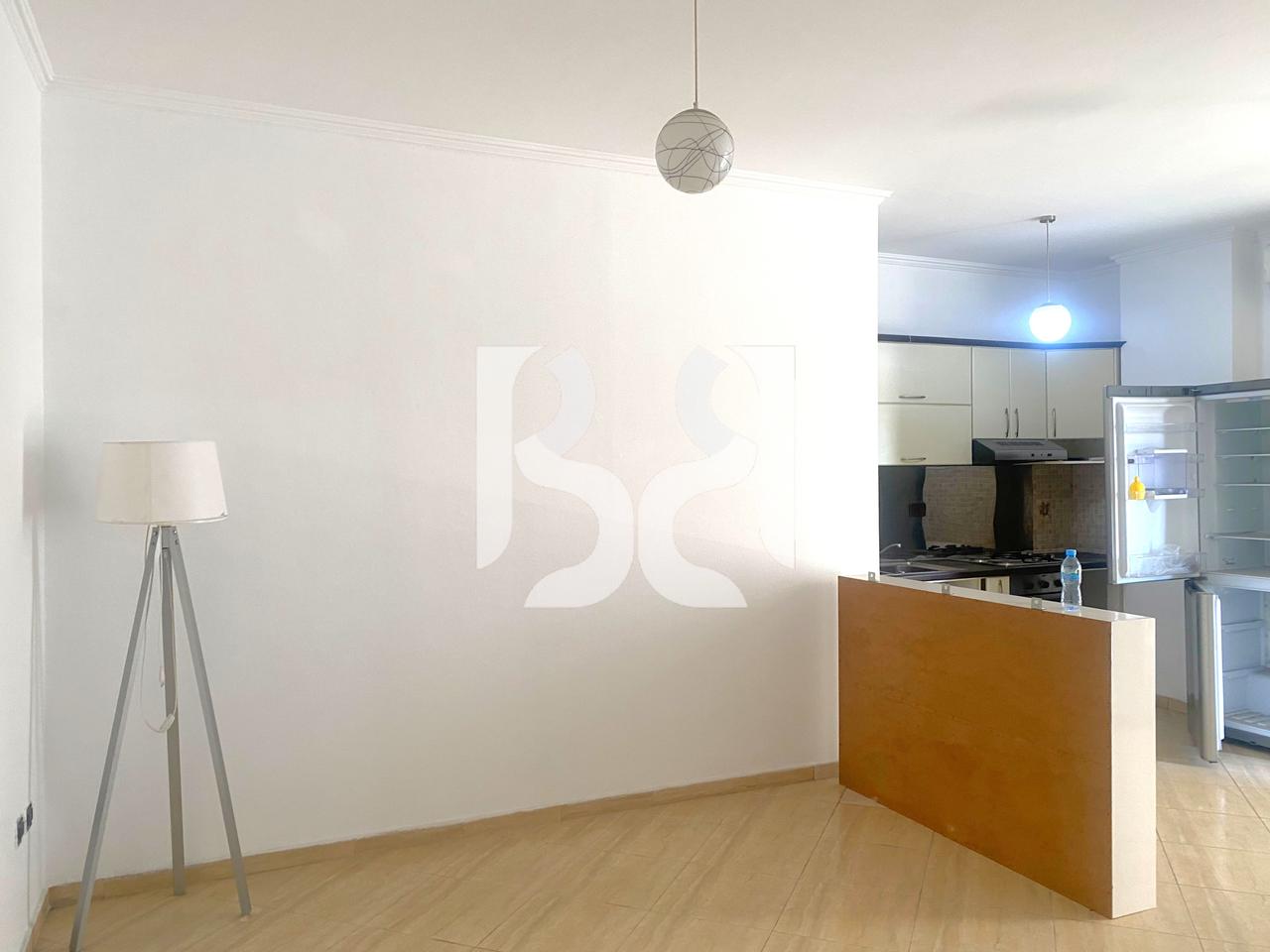APPARTAMENTO 2+1+BALCONE IN AFFITTO VICINO AL LICEO ISMAIL QEMALI*