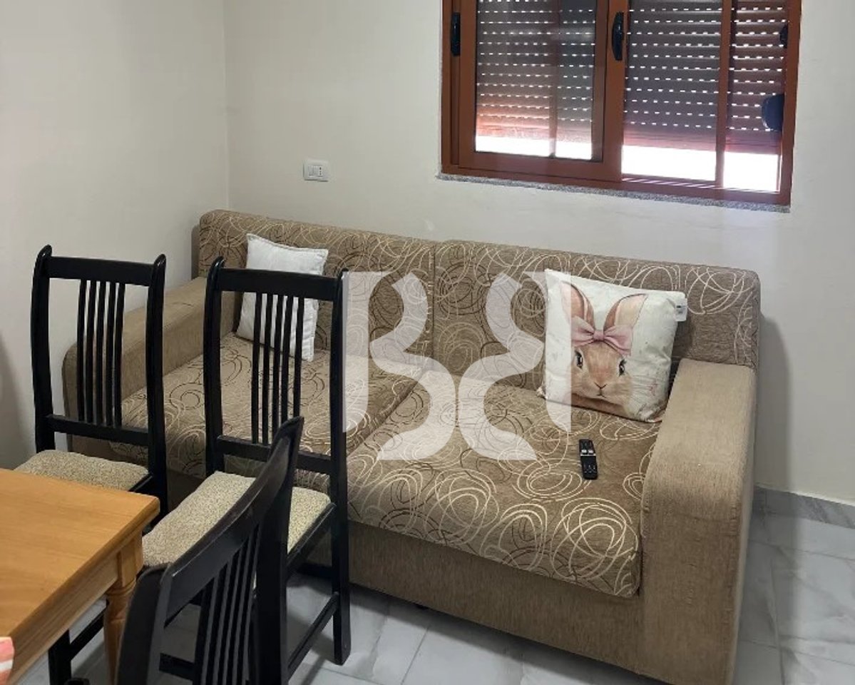 APARTAMENT 2+1+PARKIM ME QERA NE FRESK RRUGA SHEFQET KUKA*