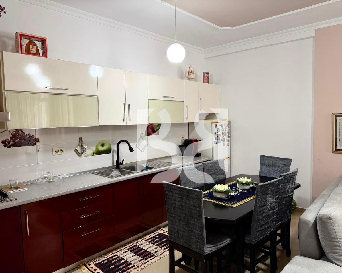 Apartament 2+1 për Shitje në Kodra e Diellit | 94 m² | I Arreduar | Hipotekë | 17,860,000 Lekë
