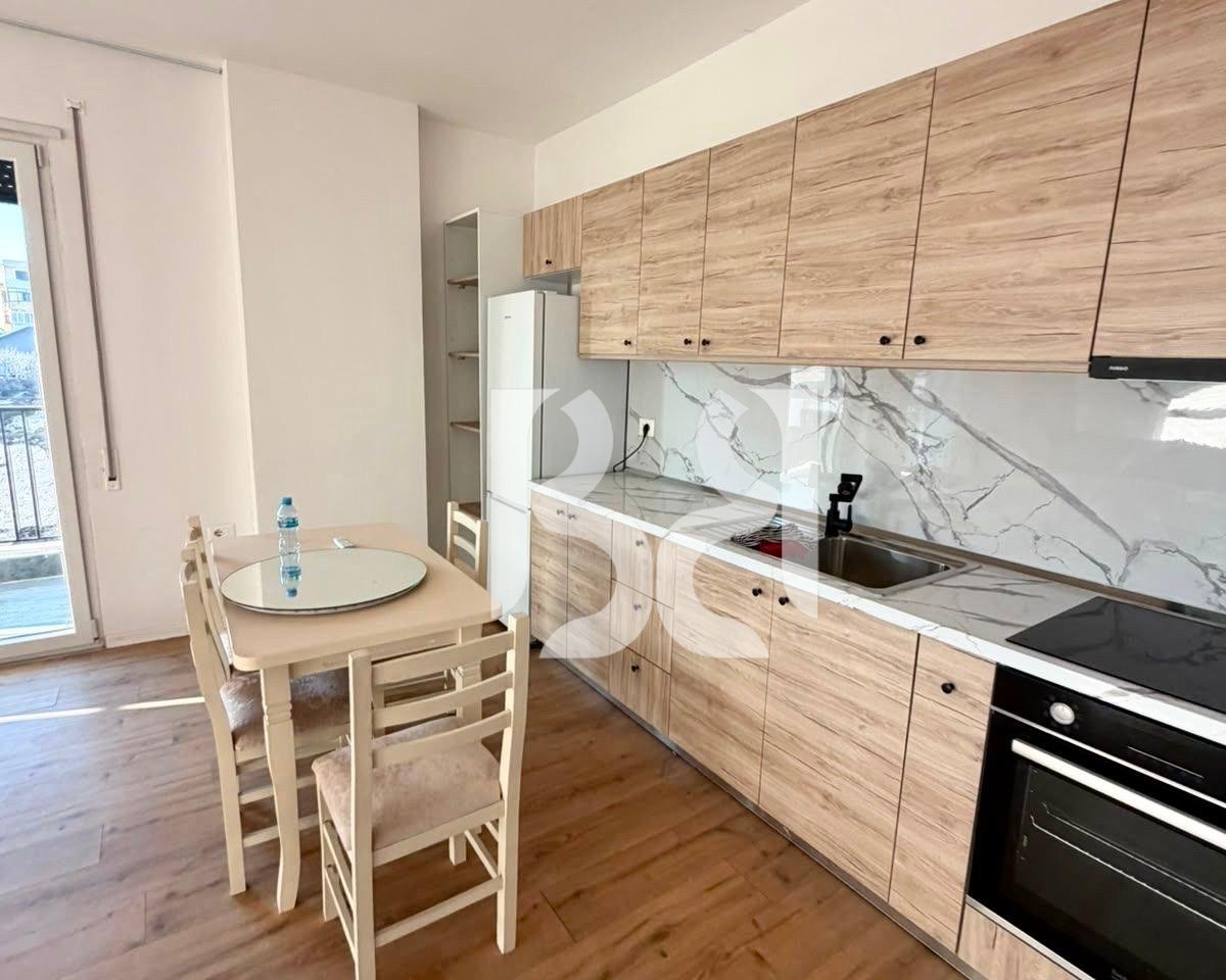 Apartment 2+1+2 for Rent in Trio Tower | 100 m² | 2nd Floor | Balcony | 60,000 Lekë