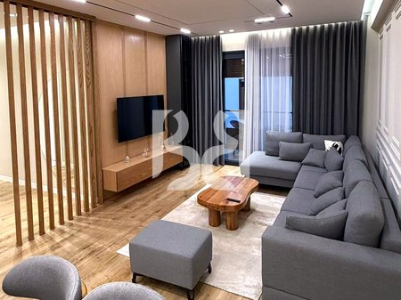 Apartment 2+1+2 for Rent at Dry Lake | 116 m² | 2 Balconies | Parking | 1,500 €