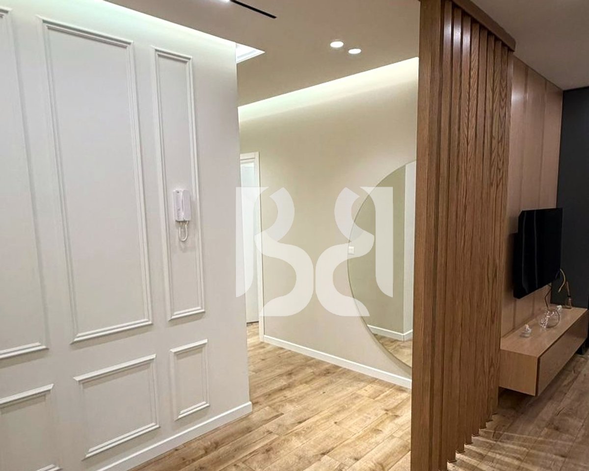 Apartment 2+1+2 for Rent at Dry Lake | 116 m² | 2 Balconies | Parking | 1,500 €