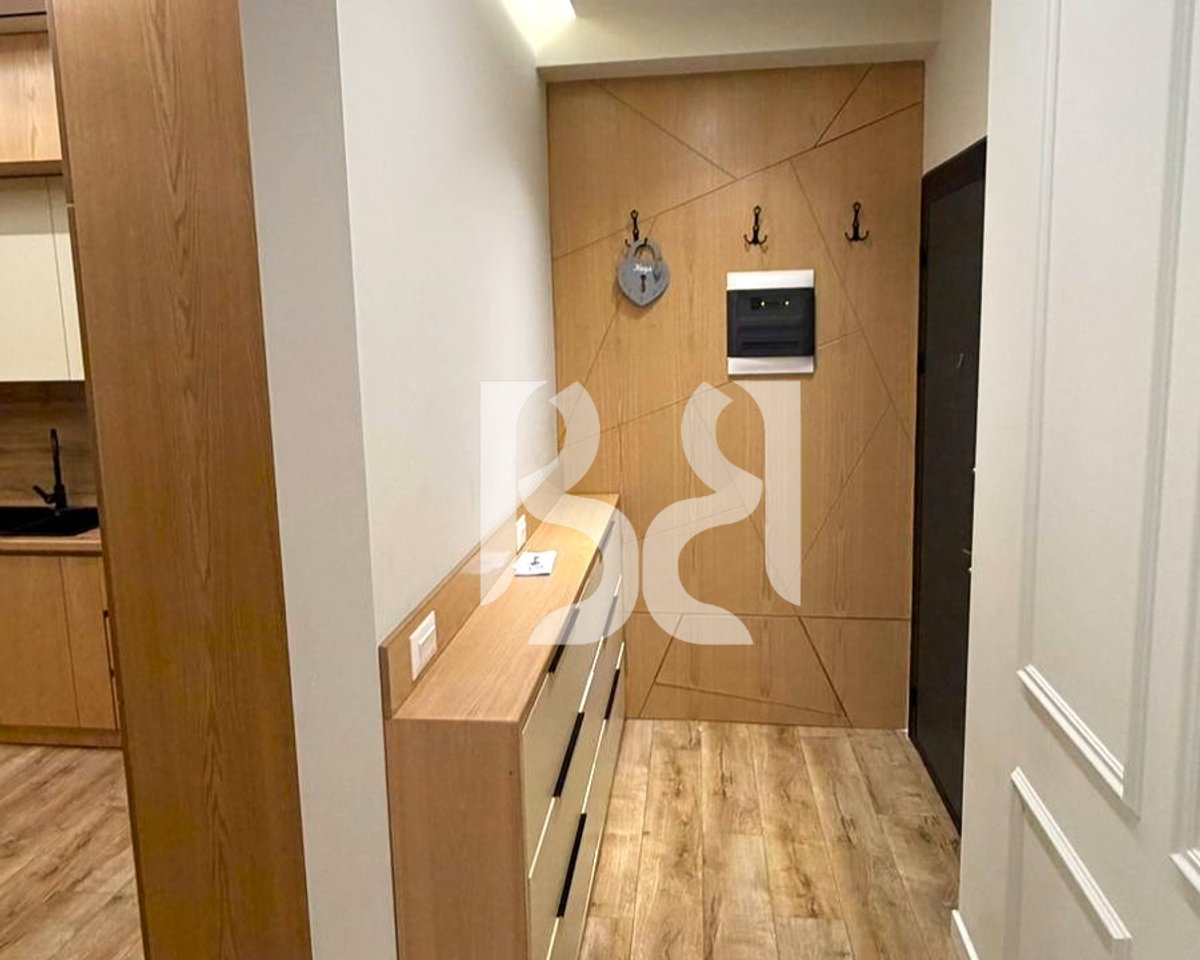 Apartment 2+1+2 for Rent at Dry Lake | 116 m² | 2 Balconies | Parking | 1,500 €