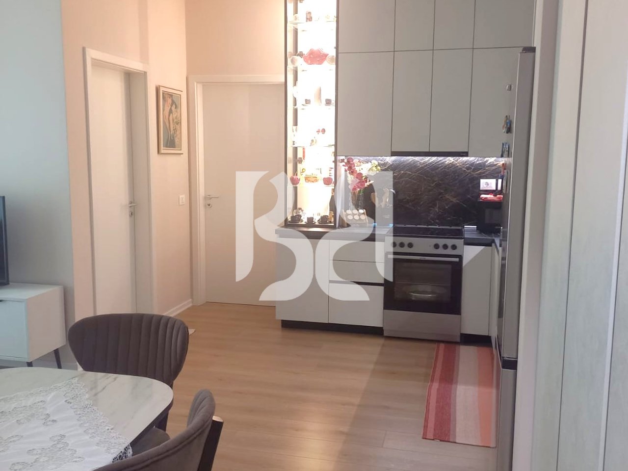 APARTAMENT 1+1+BALLKON NE SHITJE TEK REZIDENCA KAIMI, ALI DEMI
