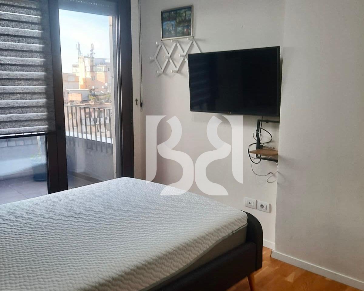 Apartment 1+1 for Rent on Barricades Street | 90 m² | 6th Floor | 70,000 Lek