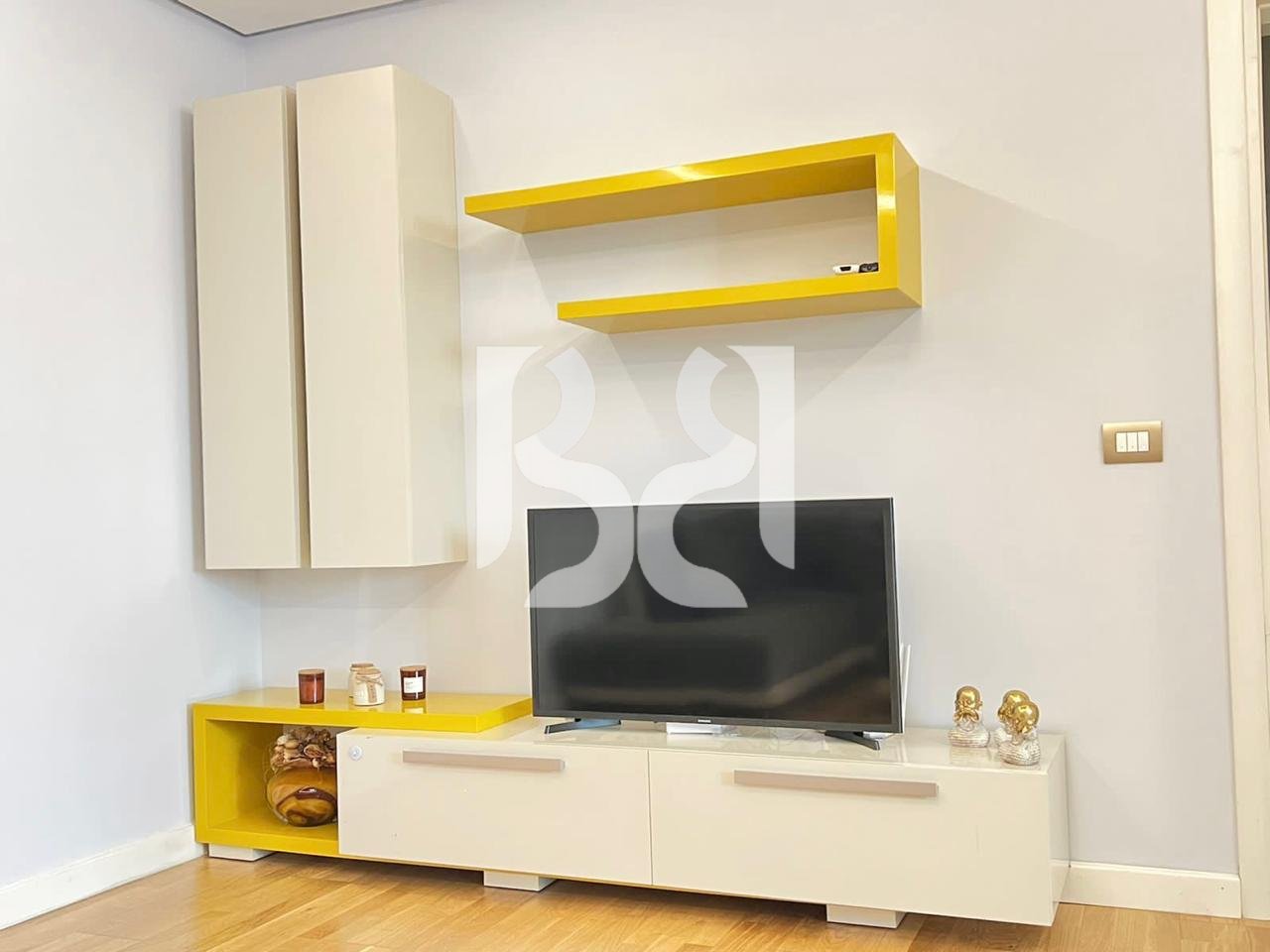 APARTAMENT 2+1 ME QIRA NE QENDER TE TIRANES*