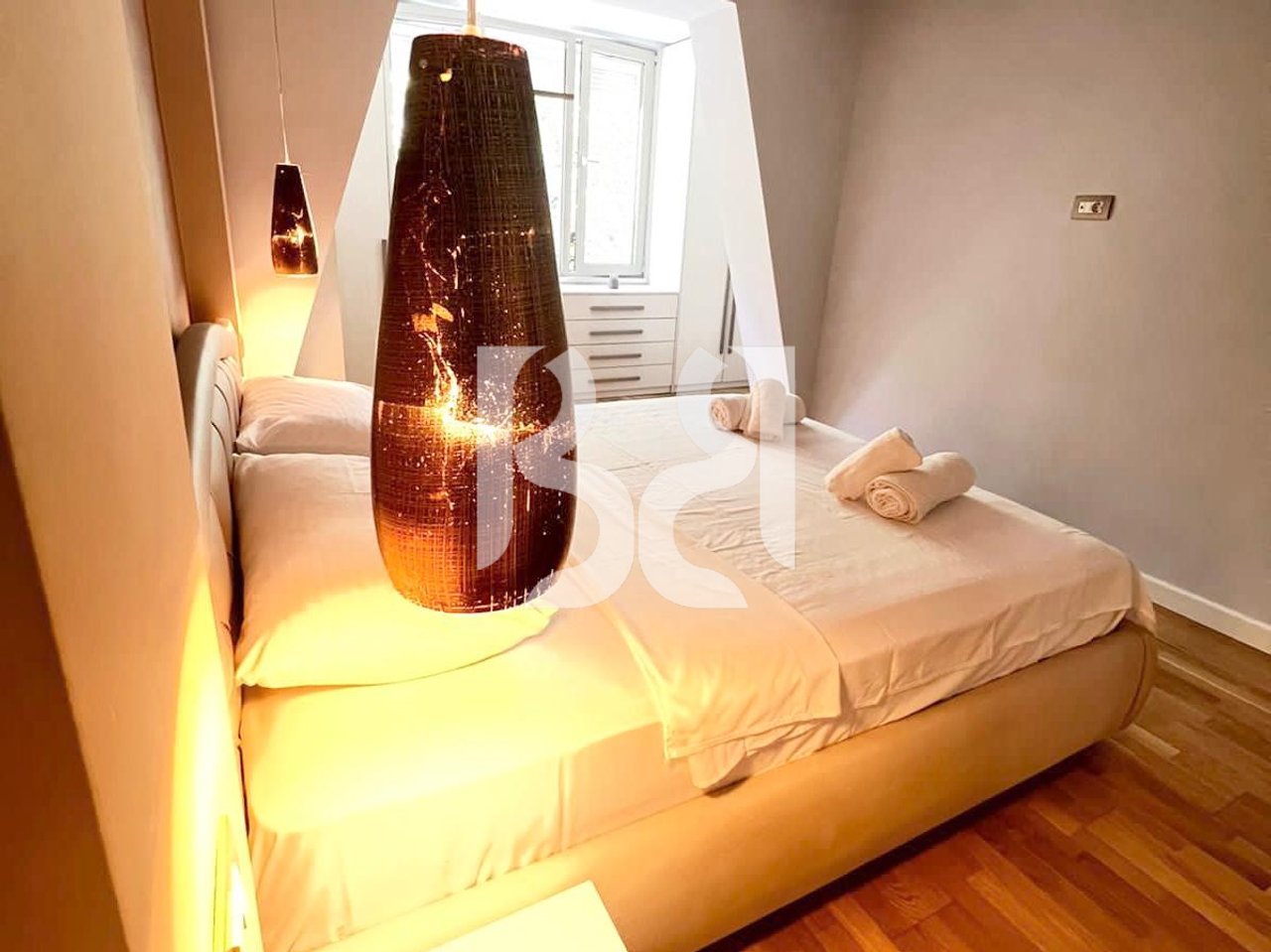 APARTAMENT 2+1 ME QIRA NE QENDER TE TIRANES*