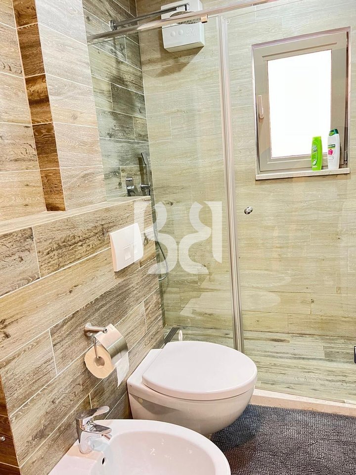 APARTAMENT 2+1 ME QIRA NE QENDER TE TIRANES*