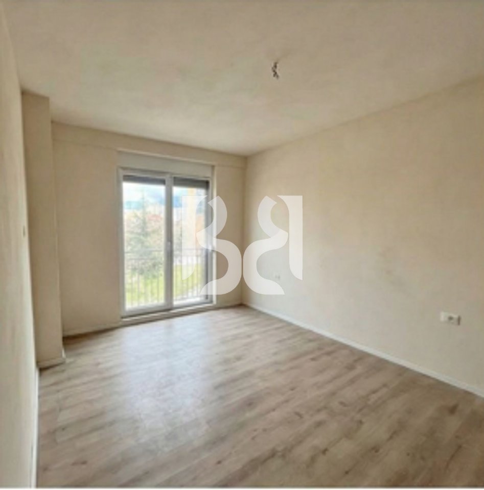 JEPET APARTAMENT 1+1+BALLKON PER ZYRA ISH FUSHA E AVIACIONIT*