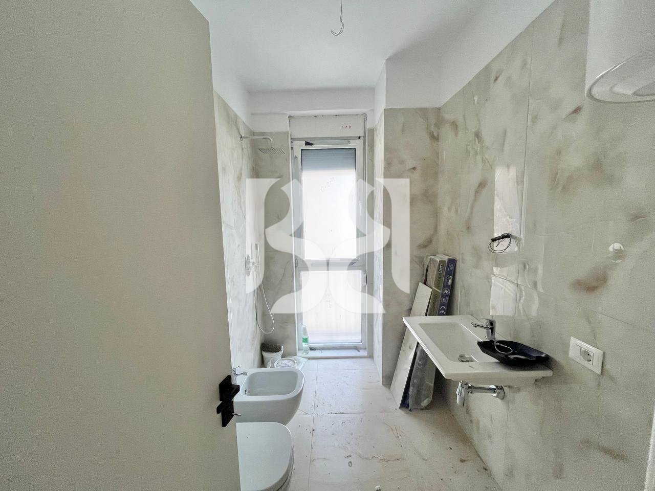 APARTAMENT 3+1+2 ME QIRA ISH FUSHA E AVIACIONIT*