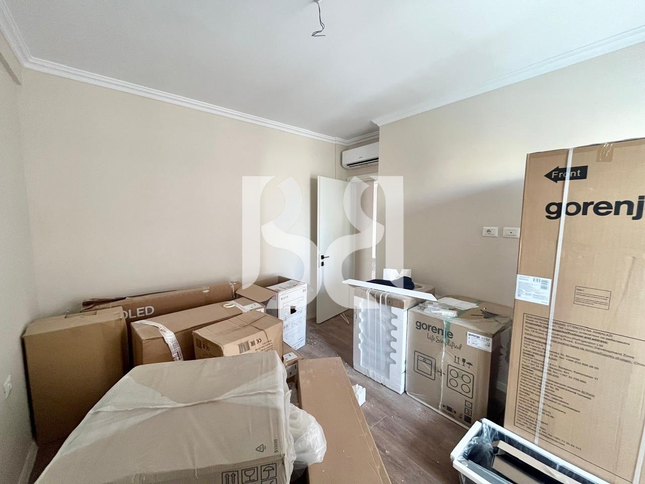 APARTAMENT 3+1+2 ME QIRA ISH FUSHA E AVIACIONIT*