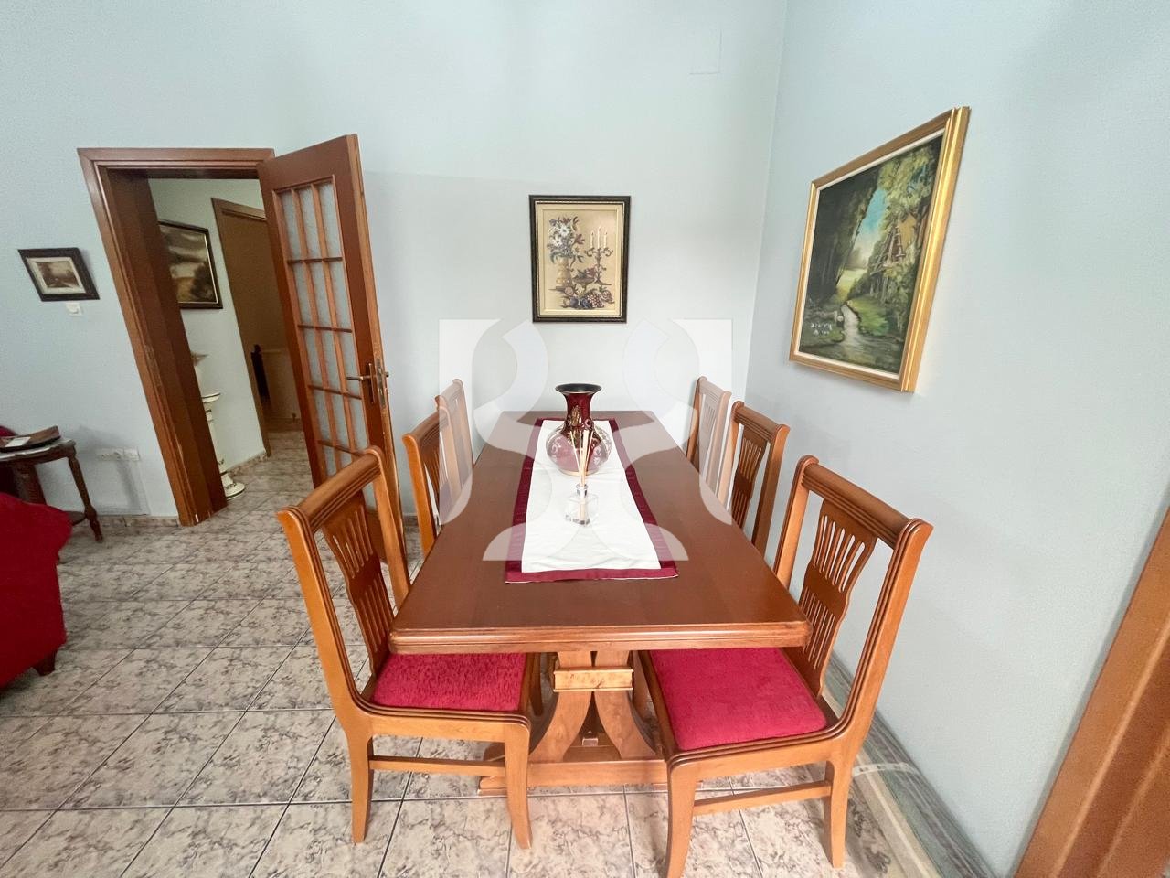 JEPET ME QIRA PJESE VILE 3+1+2 ME POST PARKIMI PRANE  ISH TREGUT ELEKTRIK*