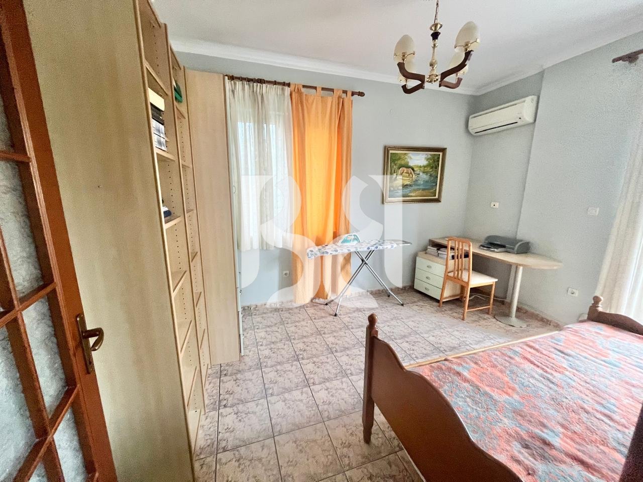 JEPET ME QIRA PJESE VILE 3+1+2 ME POST PARKIMI PRANE  ISH TREGUT ELEKTRIK*