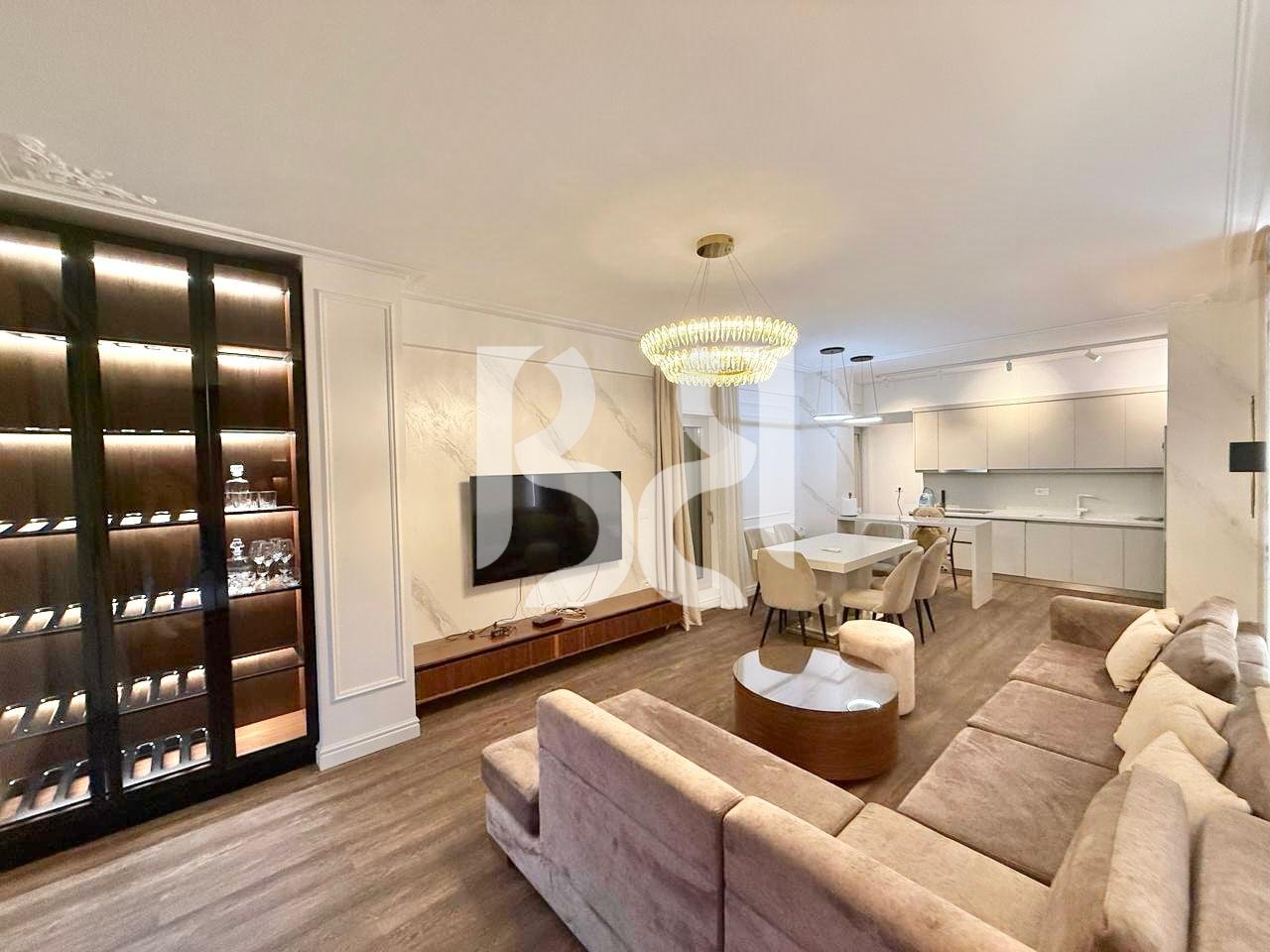 APARTAMENT ME QIRA 3+1+2  ME POST PARKIMI FOLEJA E GJELBER