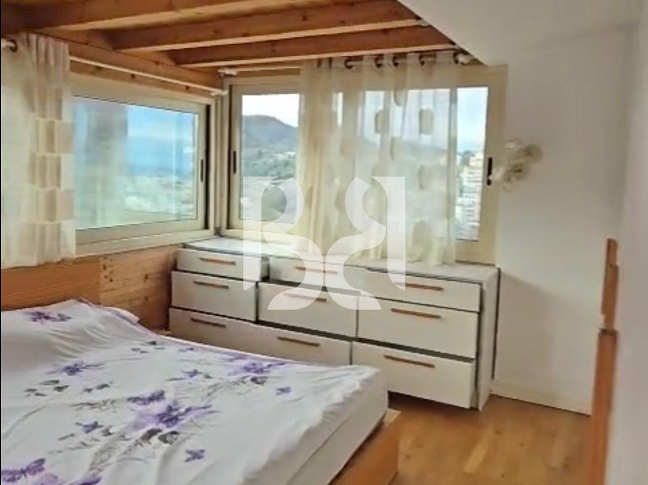 APARTAMENT 3+1+2  ME QIRA RRUGA PETI LIQENI I THATE