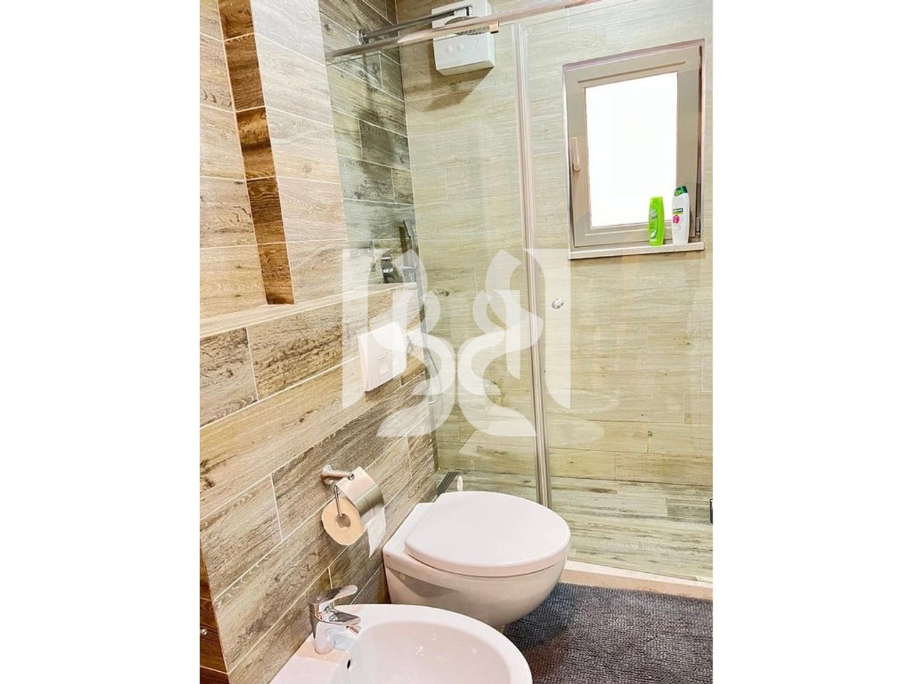 APPARTAMENTO 2+1 IN AFFITTO NEL CENTRO DI TIRANA*