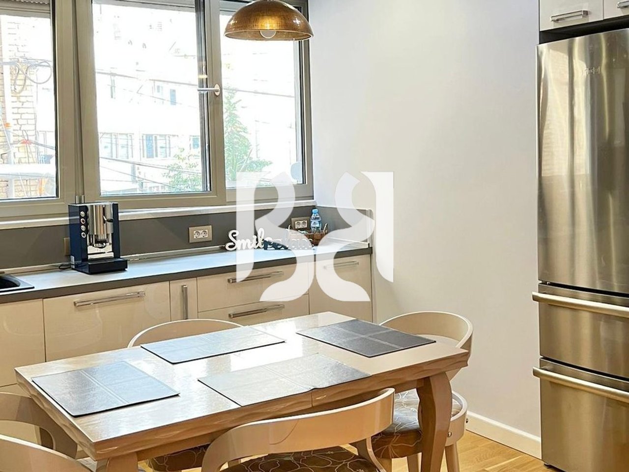 APPARTAMENTO 2+1 IN AFFITTO NEL CENTRO DI TIRANA*