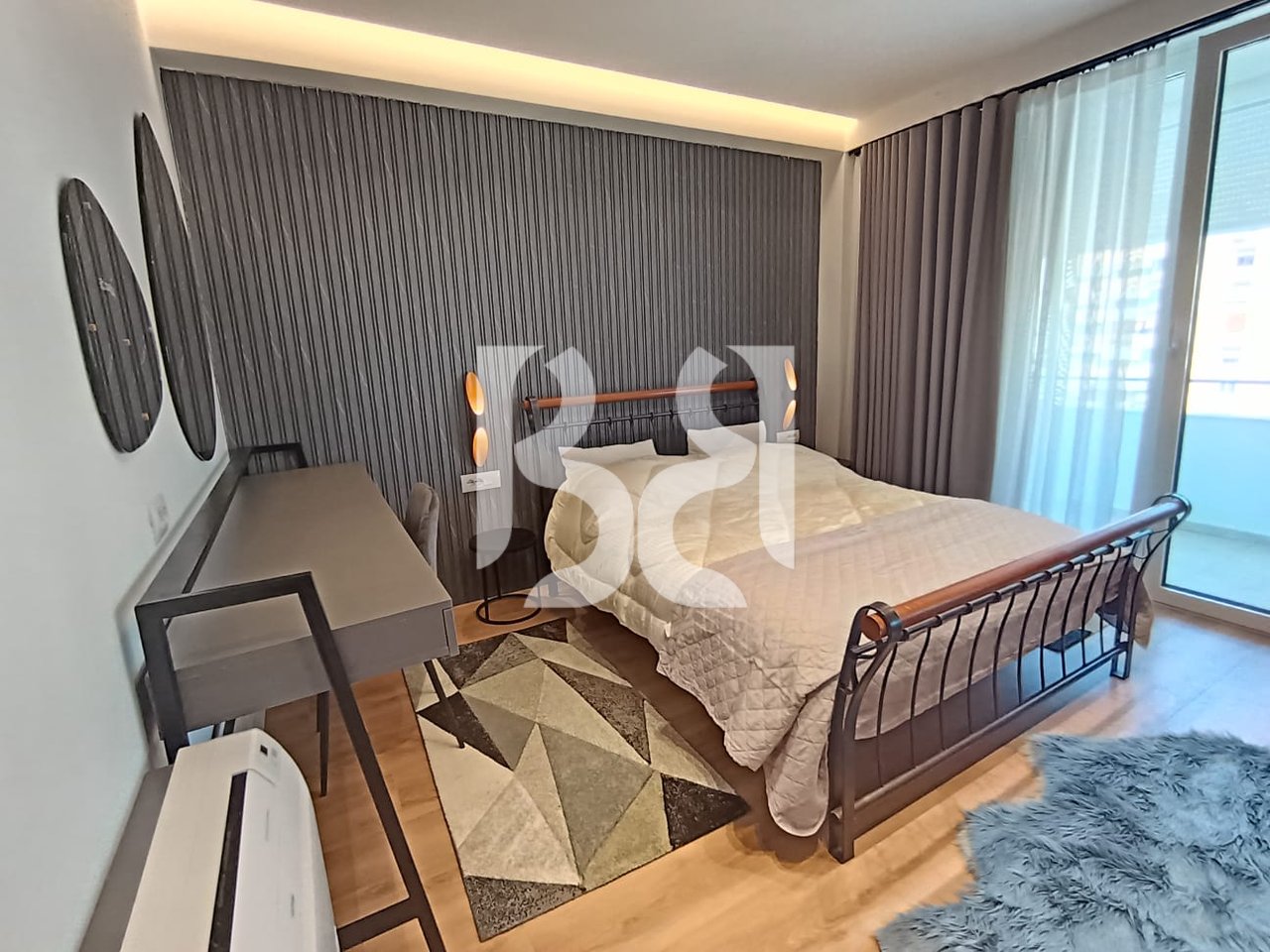 Apartament 3+1 Per Qera 📍 Rruga e Kavajës,kisha katolike