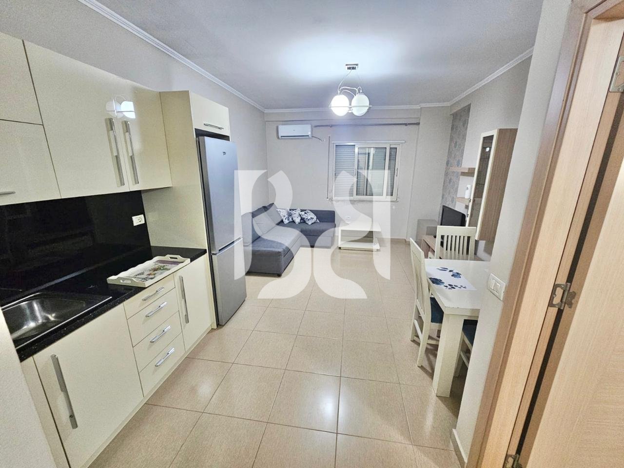 APARTAMENT ME QIRA 1+1 NE YZBERISHT PRANE NELA 6