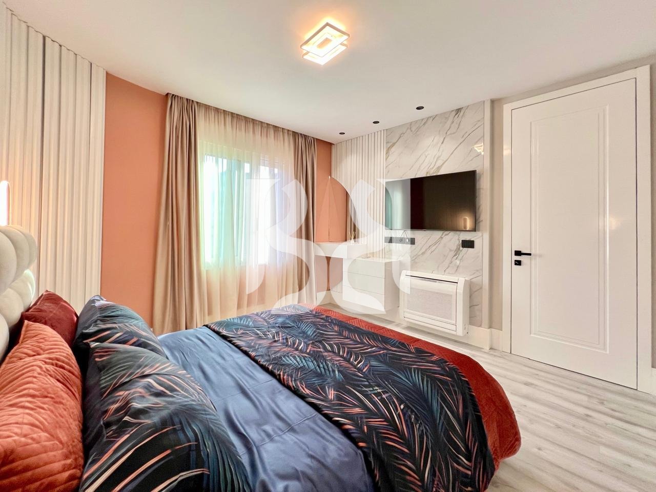 Apartament Deluxe 2+1+2 me qira te Ish Blloku – Përballë Vila Enver 2300€