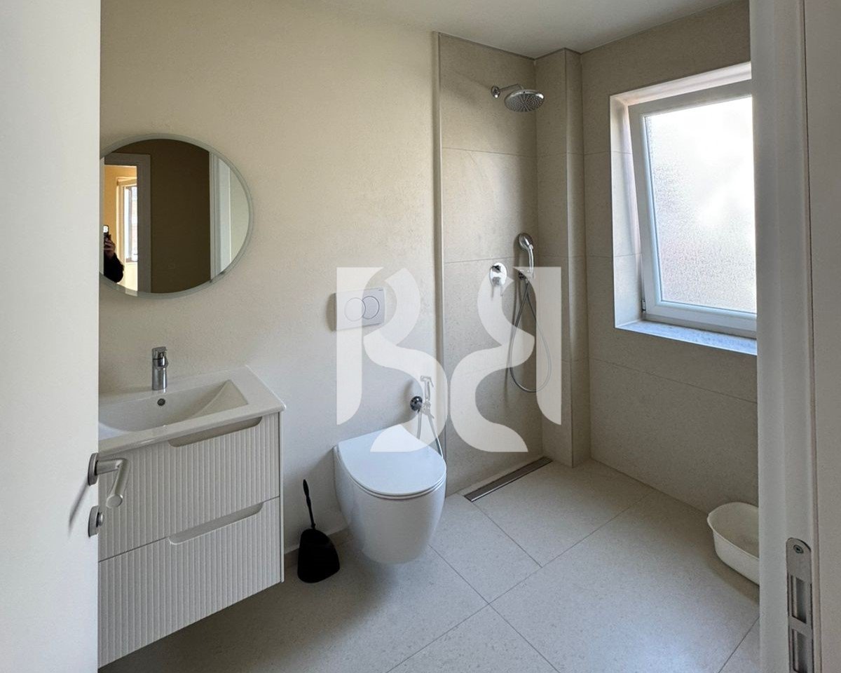 APARTAMENT ME QERA 2+1+2 TUALETE + POST PARKIMI TEK GJIMNAZI QEMAL STAFA RRUGA E DURRESIT TIRANE