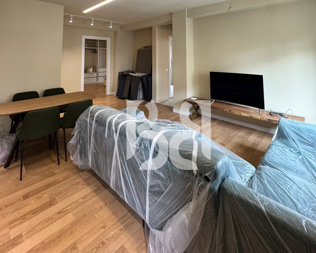 APARTAMENT ME QERA 2+1+2 TUALETE + POST PARKIMI TEK GJIMNAZI QEMAL STAFA RRUGA E DURRESIT TIRANE