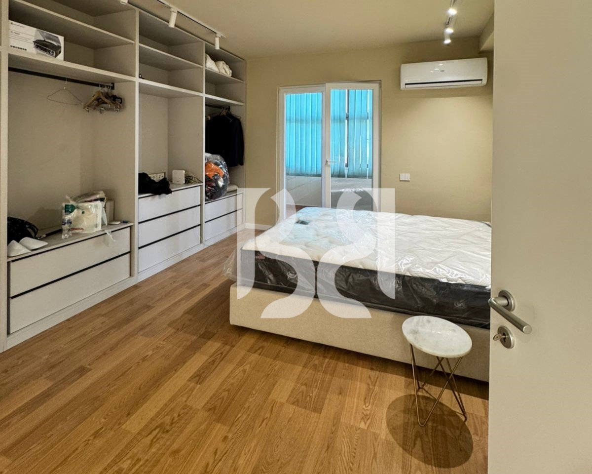 APARTAMENT ME QERA 2+1+2 TUALETE + POST PARKIMI TEK GJIMNAZI QEMAL STAFA RRUGA E DURRESIT TIRANE