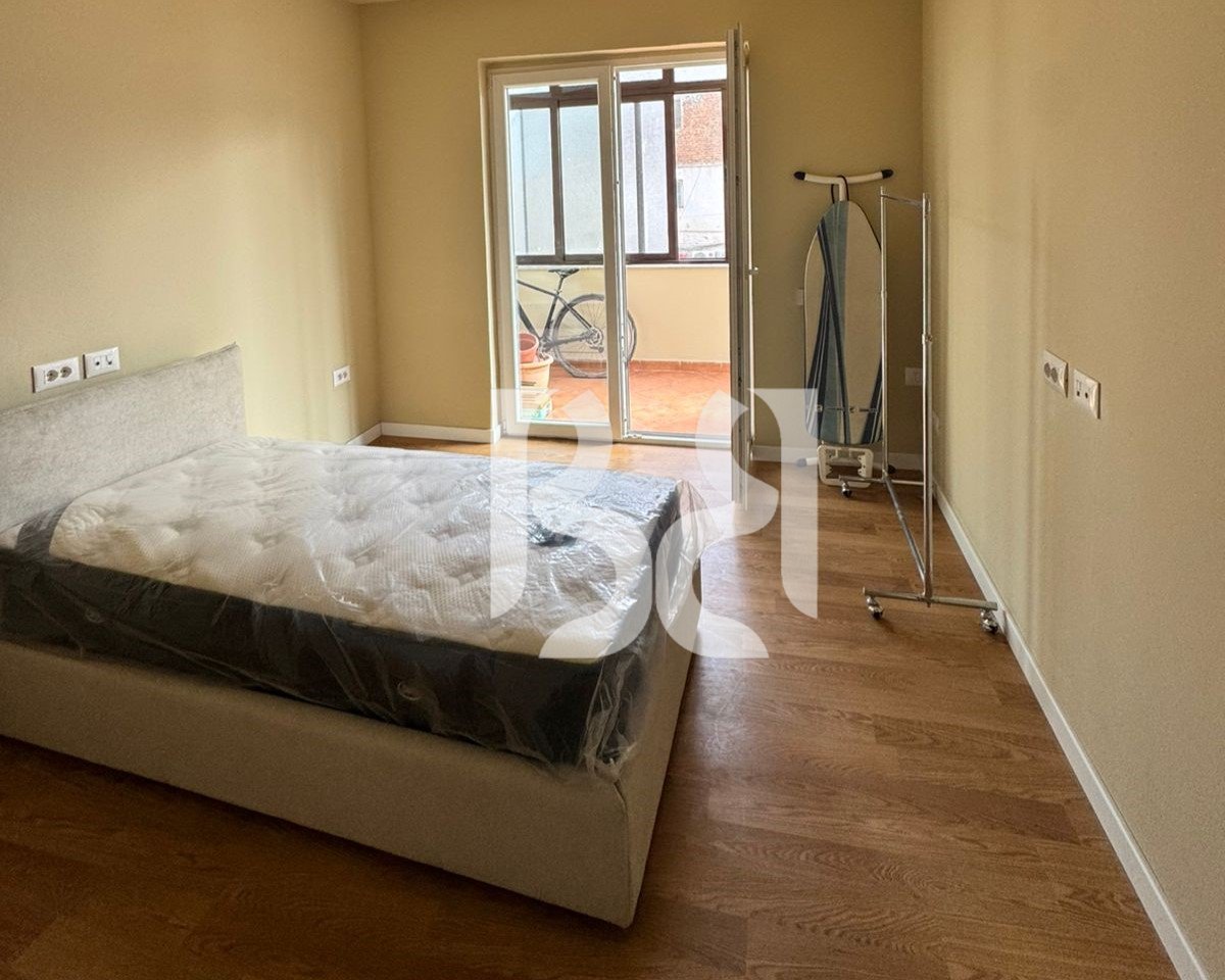 APARTAMENT ME QERA 2+1+2 TUALETE + POST PARKIMI TEK GJIMNAZI QEMAL STAFA RRUGA E DURRESIT TIRANE