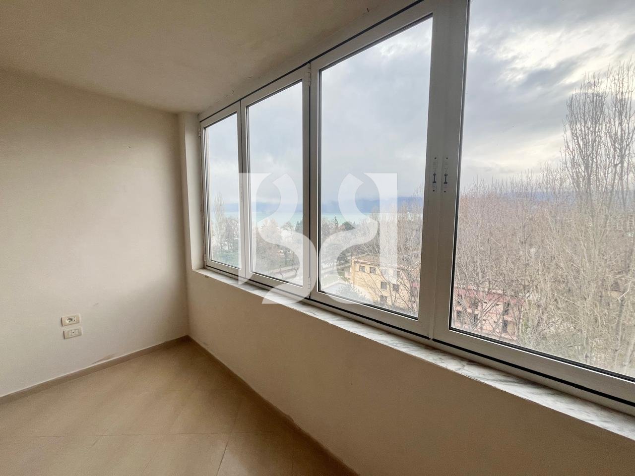 SHTIET APARTAMENT 1+1+LAVANDERI  RRUGA E VILAVE POGRADEC*