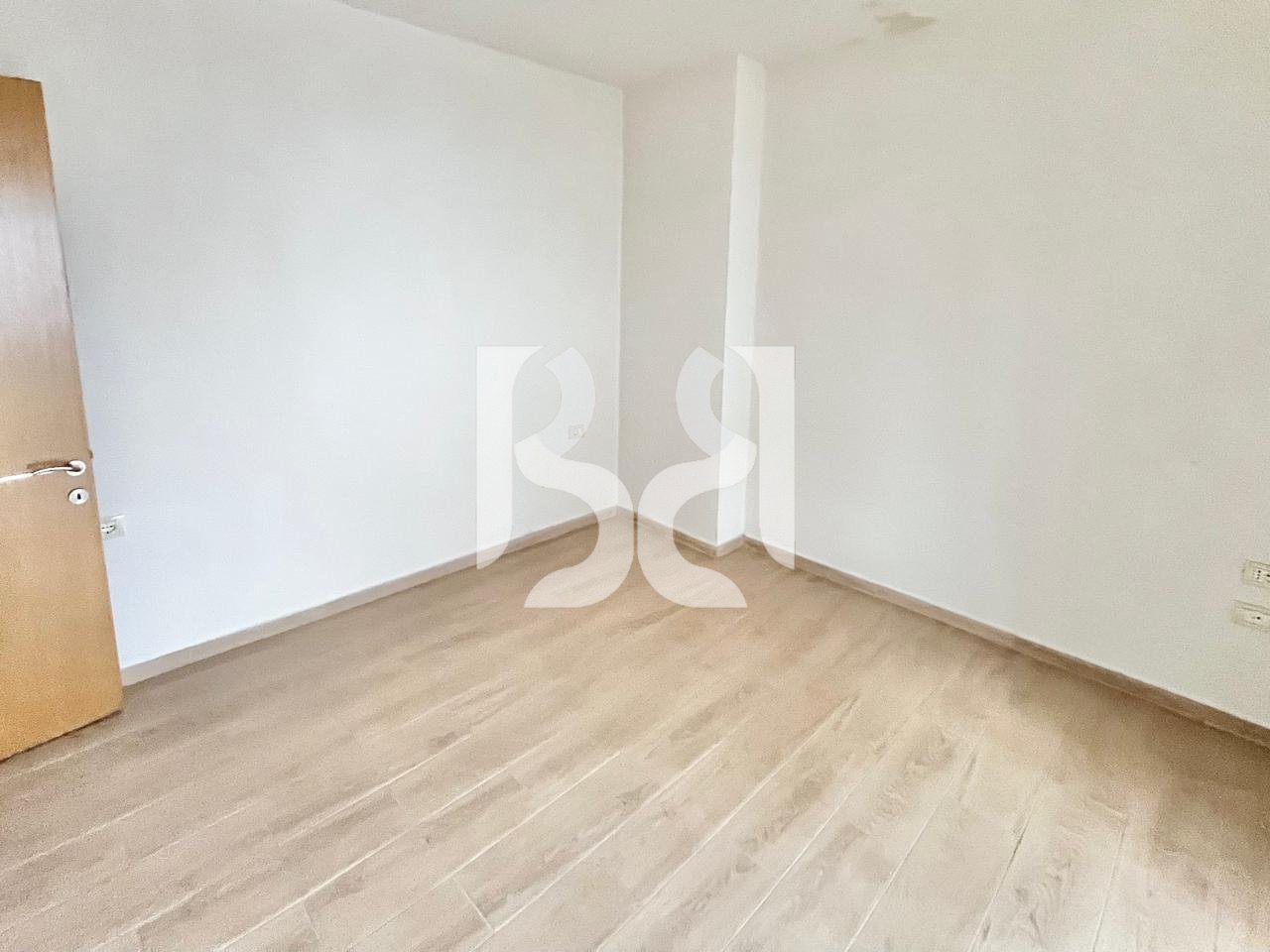 SHTIET APARTAMENT 1+1+LAVANDERI  RRUGA E VILAVE POGRADEC*