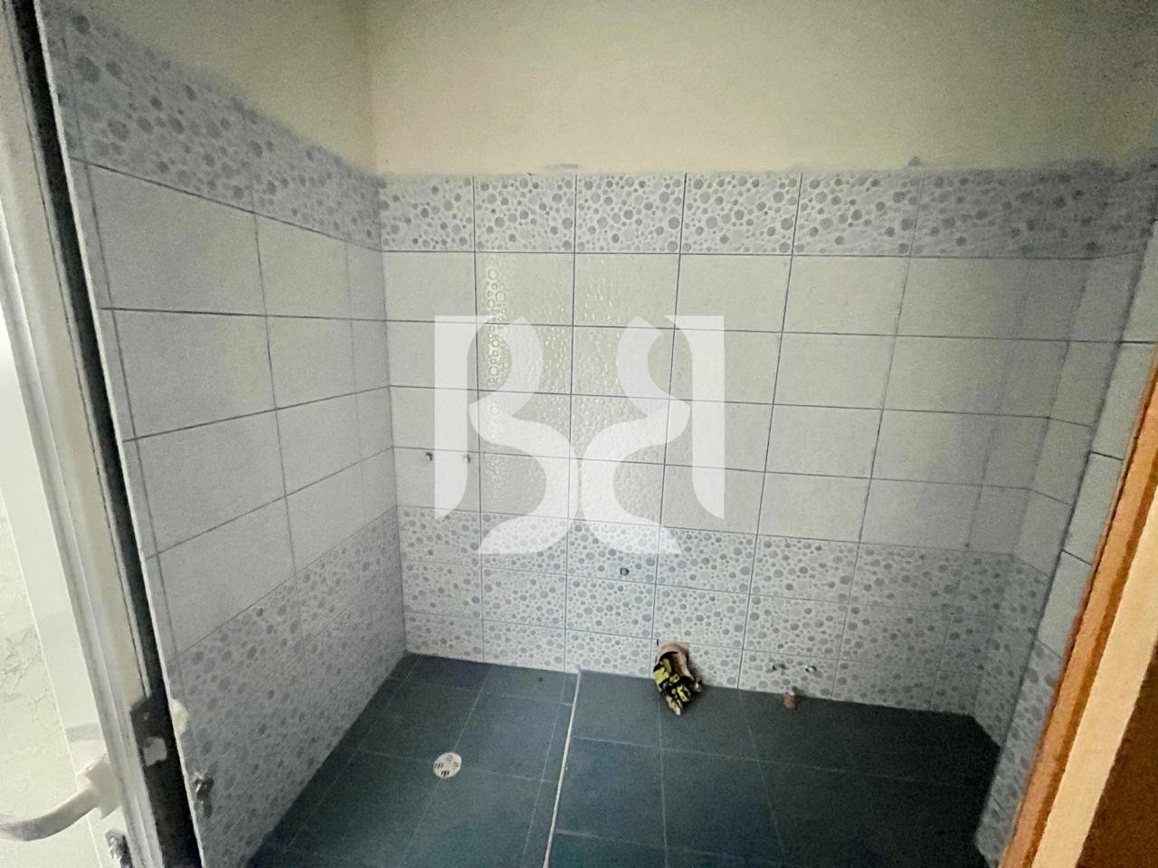 SHTIET APARTAMENT 1+1+LAVANDERI  RRUGA E VILAVE POGRADEC*