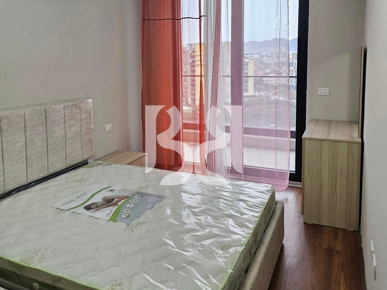 APARTAMENT ME QIRA 1+1 ISH FUSHA E AVIACIONIT 520€