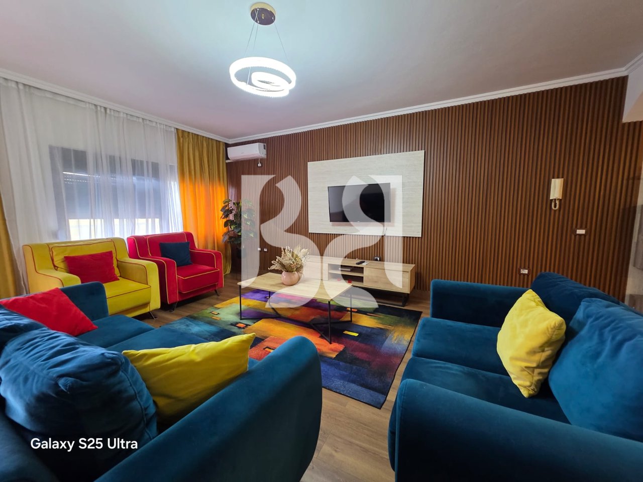 2+1 APARTMENT FOR RENT ON KAVAJA STREET.