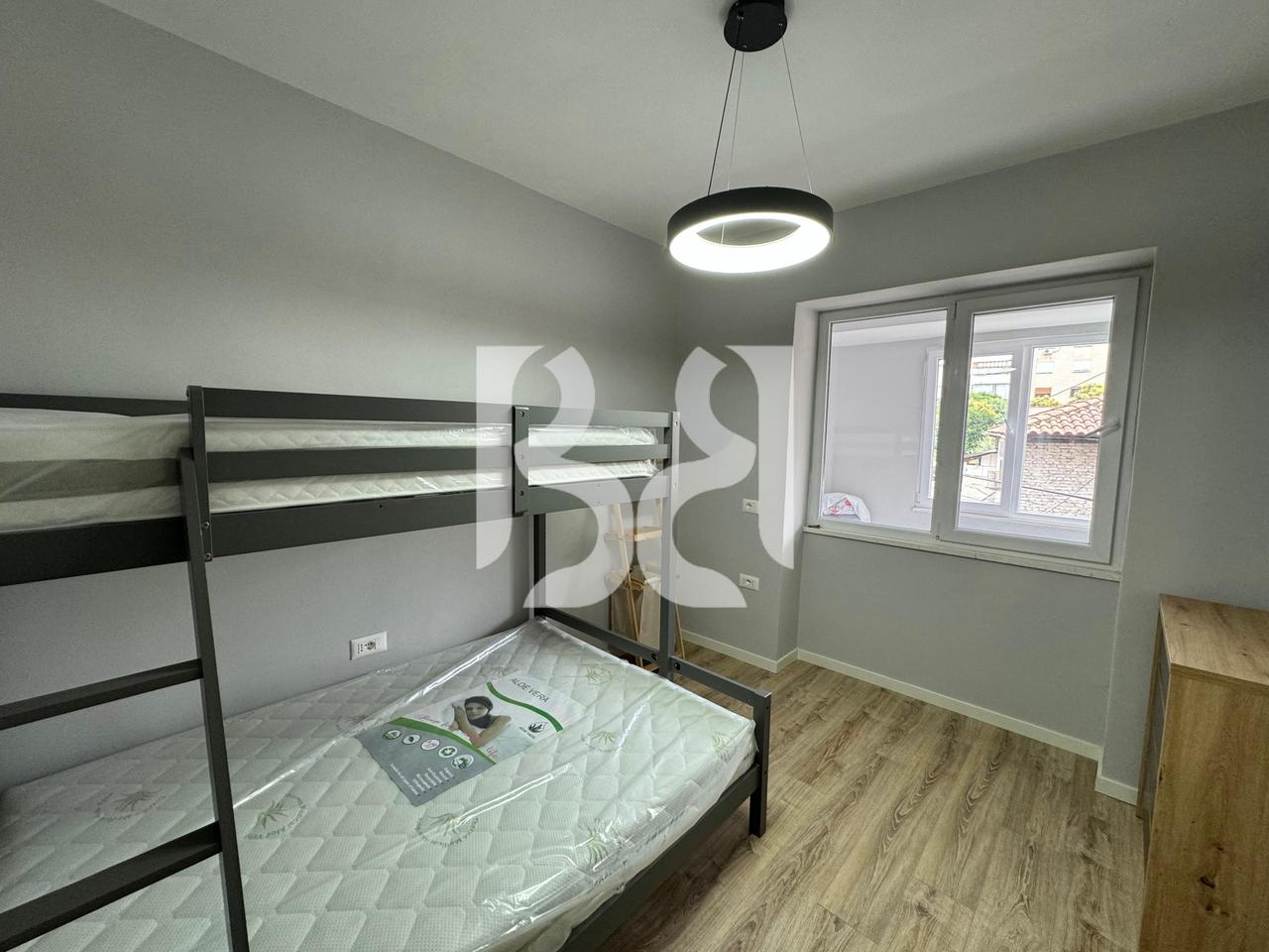 1+1 APARTMENT FOR RENT ON ZOGU 1 BOULEVARD.