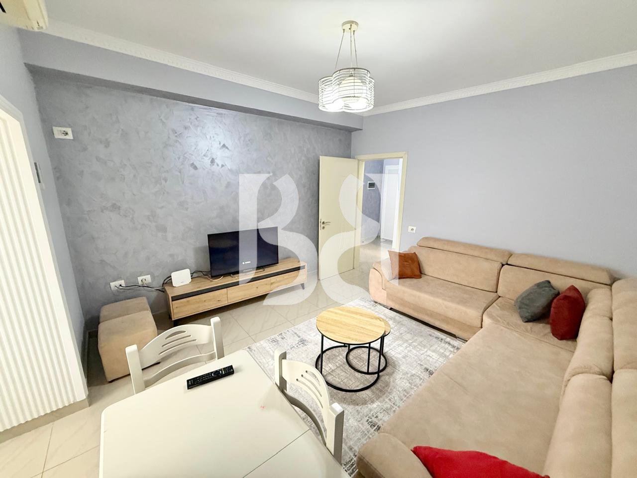 APARTAMENT 1+1 ME QIRA RRUGA BARDHYL PRANE BAR OSLO