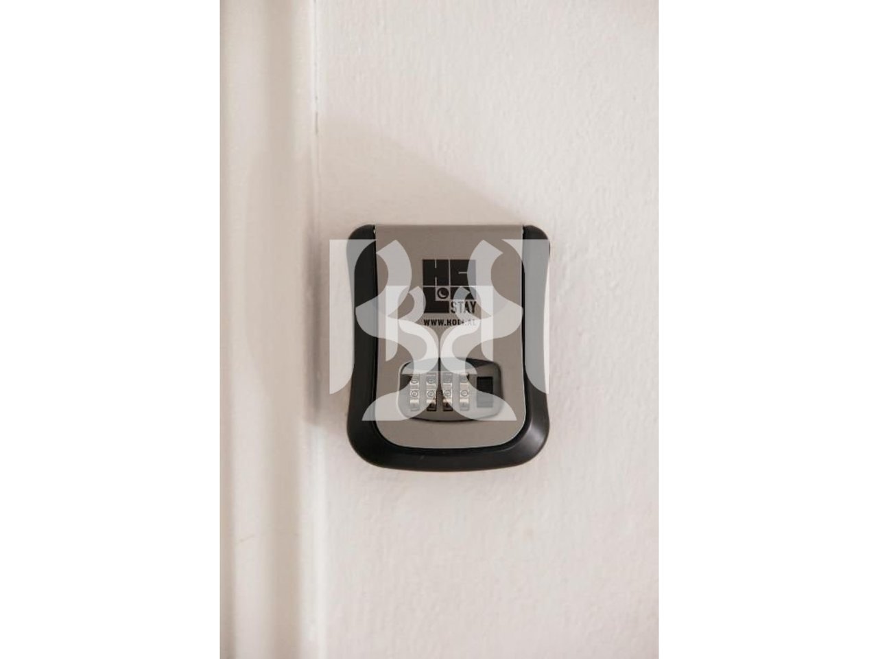 Jepet Apartament me Qira 2+1 | Rruga e Dibrës | Kati 4 | 600€ Neto