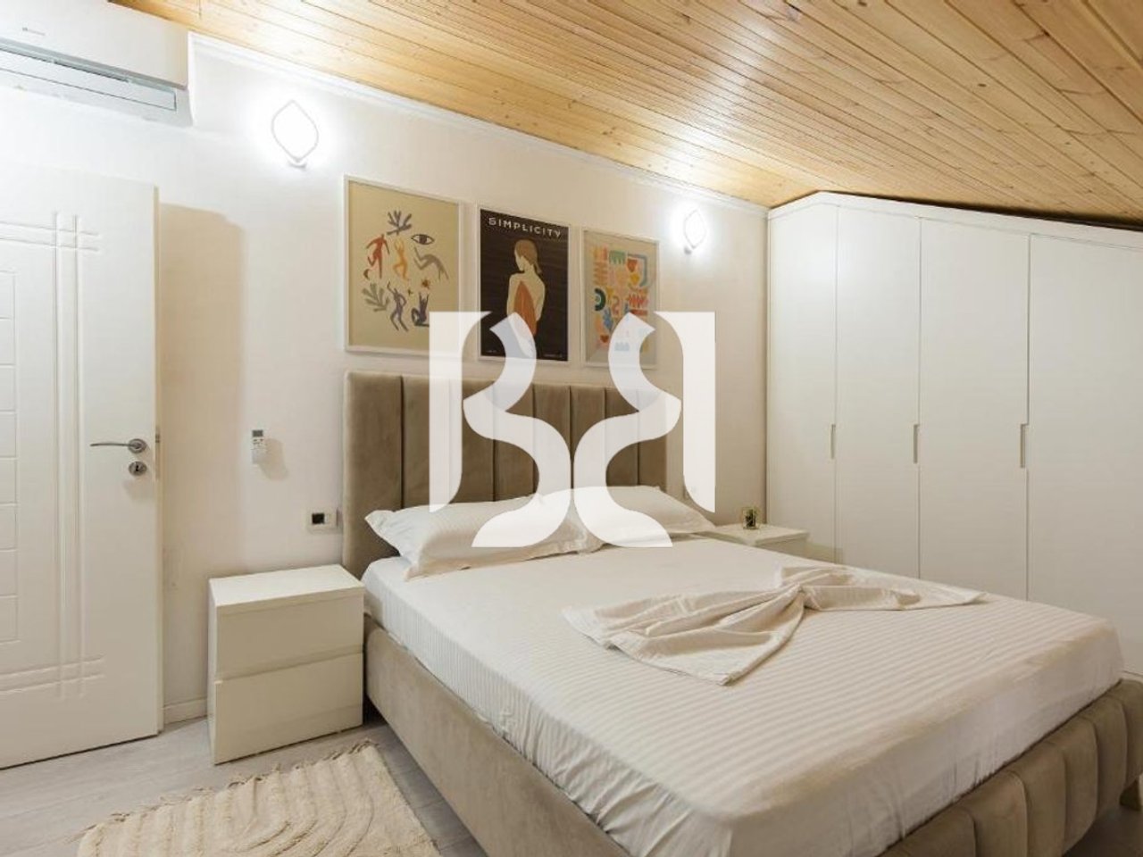 Jepet Apartament me Qira 2+1 | Rruga e Dibrës | Kati 4 | 600€ Neto