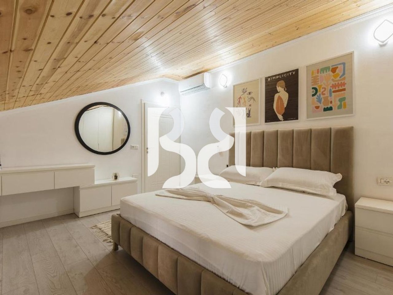 Jepet Apartament me Qira 2+1 | Rruga e Dibrës | Kati 4 | 600€ Neto