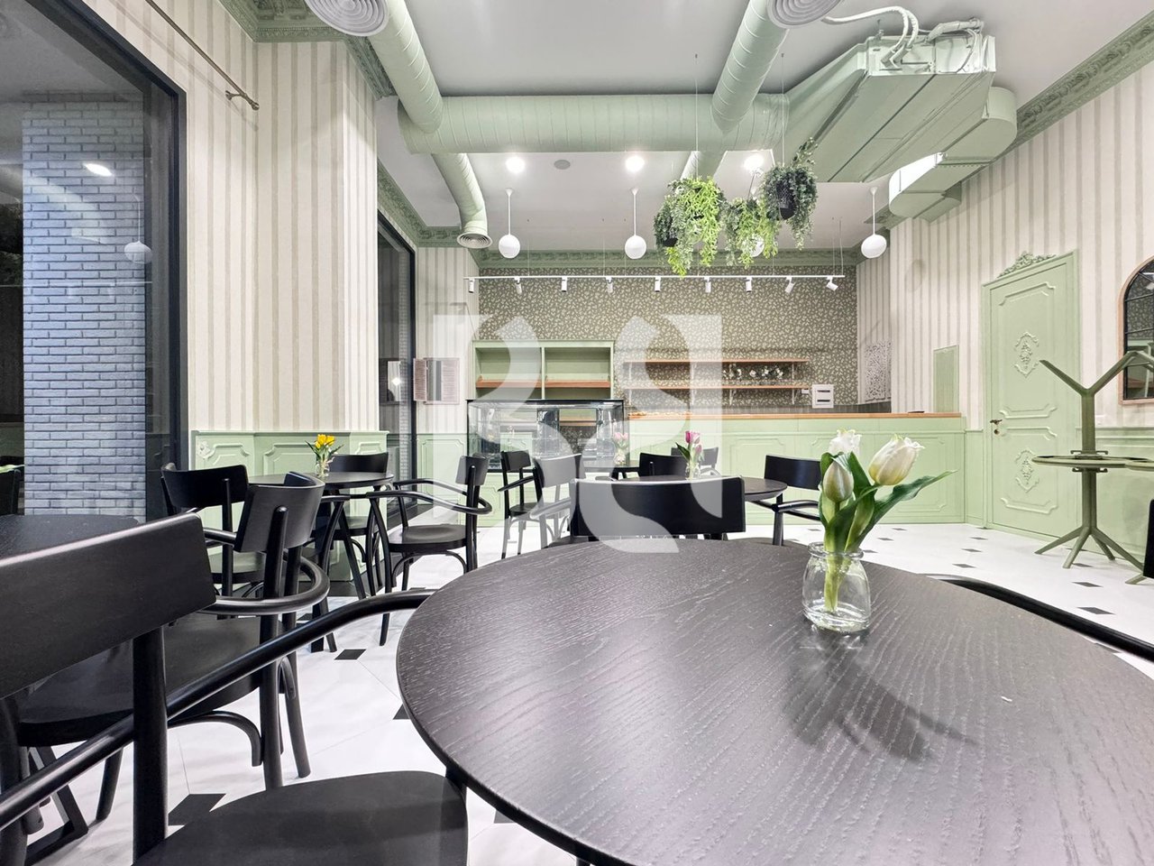 FOR RENT COMMERCIAL PREMISES FOR RENT