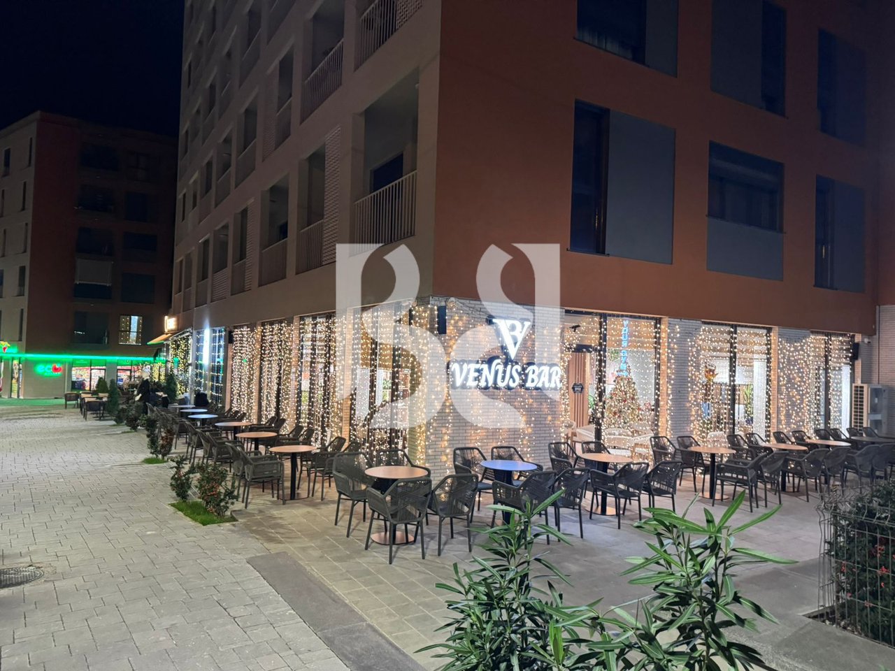 FOR RENT COMMERCIAL PREMISES FOR RENT