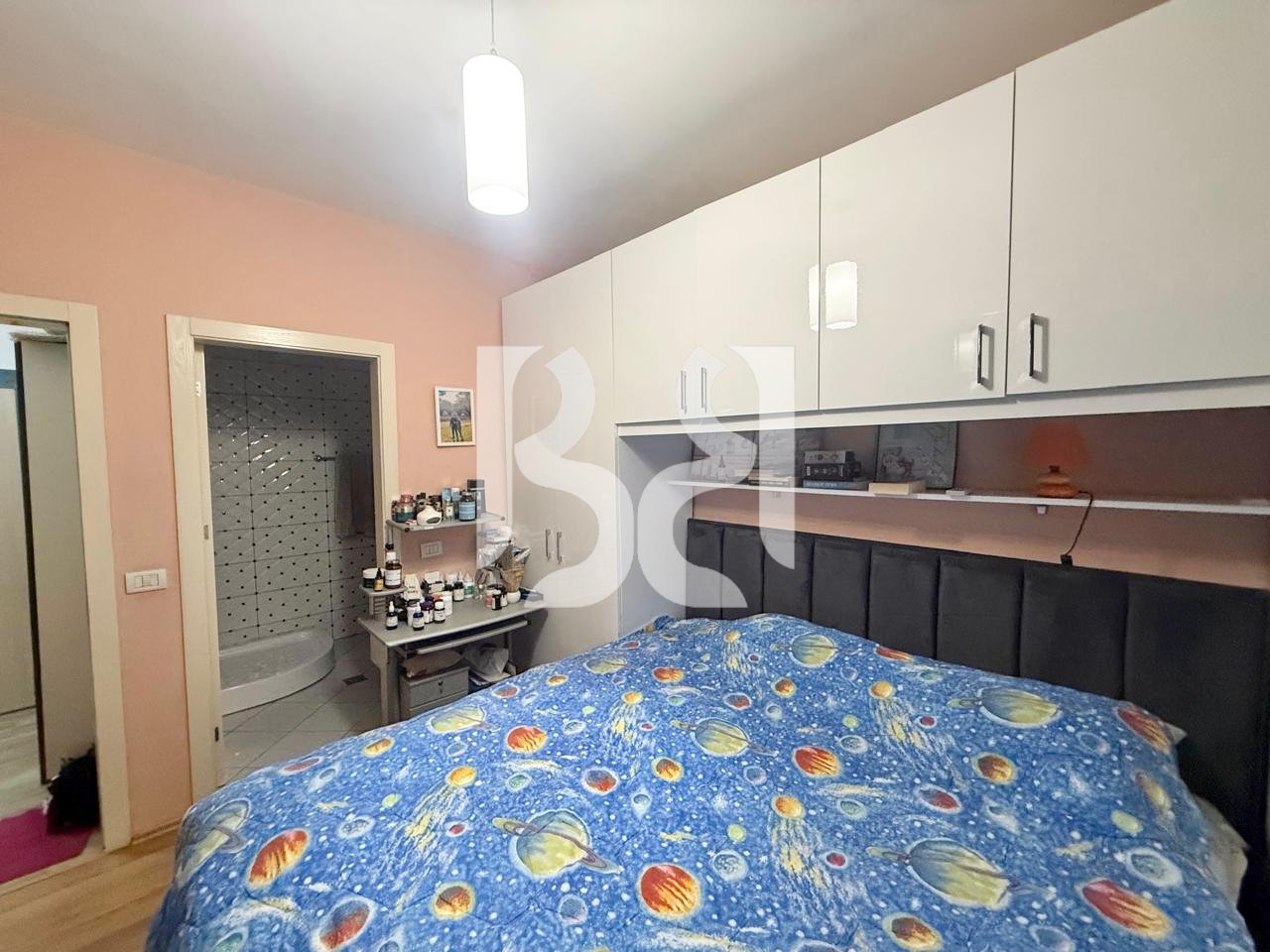 SHITET APARTAMENT 2+1+2 TOTALISHT I MOBILUAR ASTIR
