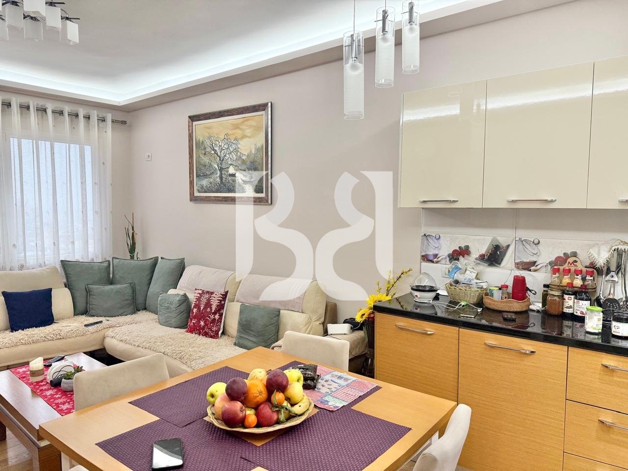 SHITET APARTAMENT 2+1+2 TOTALISHT I MOBILUAR ASTIR